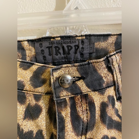SOLD!!! Tripp NYC vintage goth punk 2000’s leopard print skinny jeans - Picture 5 of 7